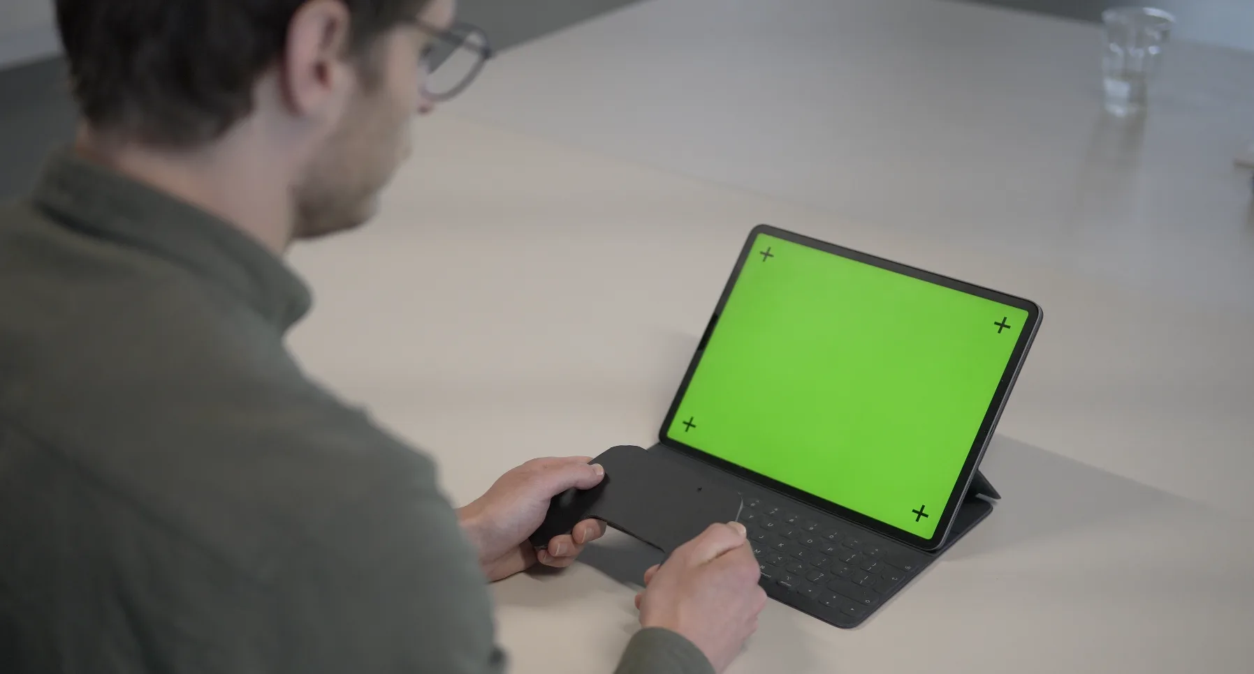 Green screen power